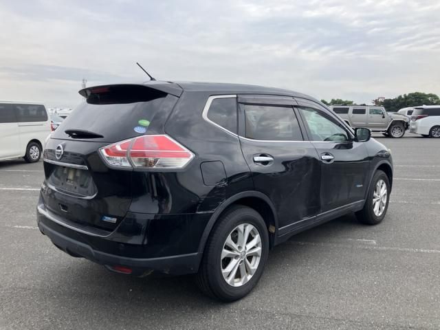X-TRAIL HYBRID 4WD
