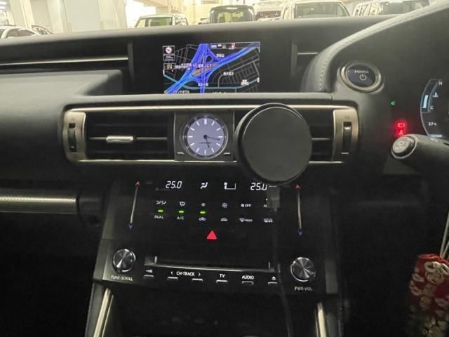 LEXUS IS300h