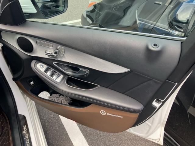 MERCEDES BENZ C class sedan