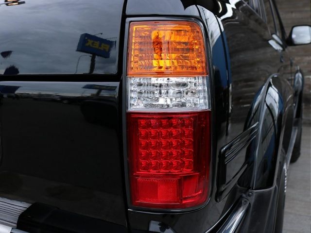 LANDCRUISER van