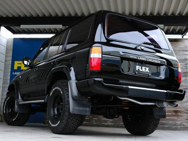 LANDCRUISER van