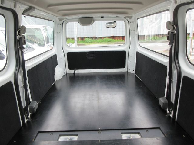 NV350 CARAVAN