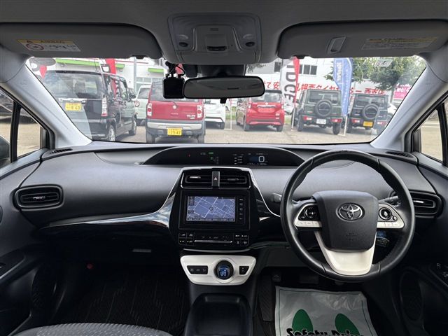 PRIUS 4WD
