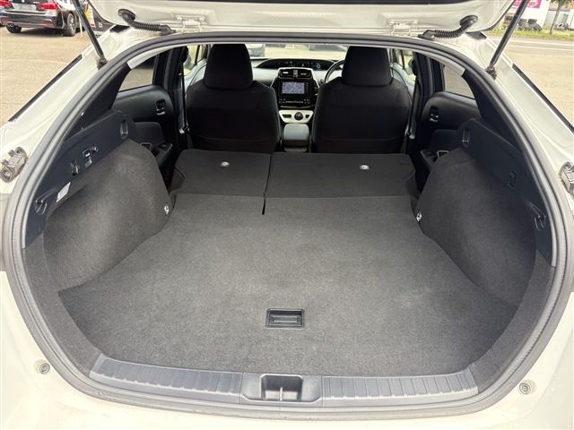 PRIUS 4WD