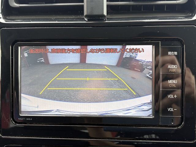 PRIUS 4WD