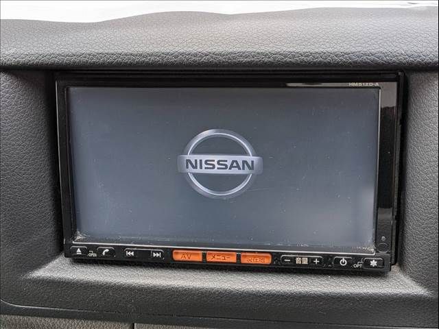 NV350 CARAVAN 4WD