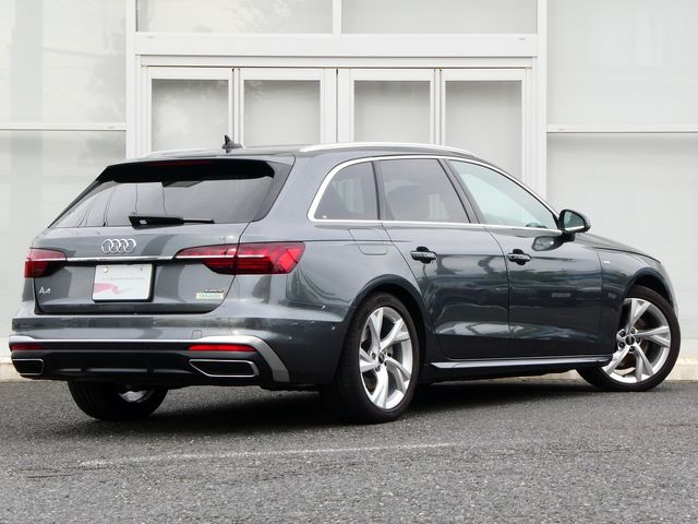 AUDI A4 AVANT