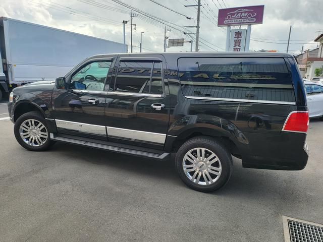 Lincoln Navigator 2WD