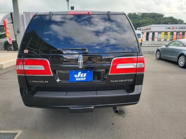 Lincoln Navigator 2WD