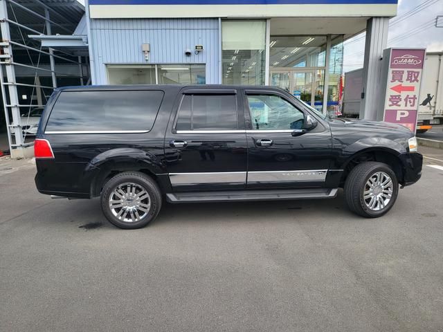 Lincoln Navigator 2WD