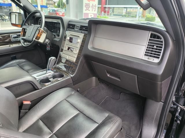LINCOLN NAVIGATER 2WD