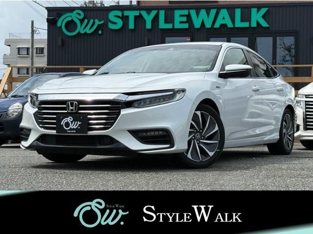 INSIGHT sedan