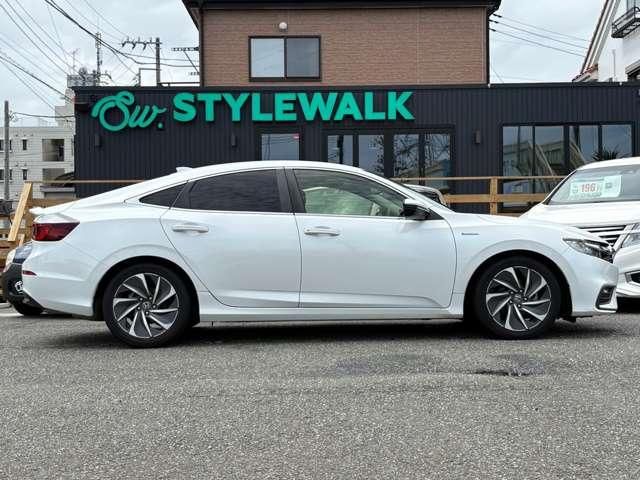 INSIGHT sedan