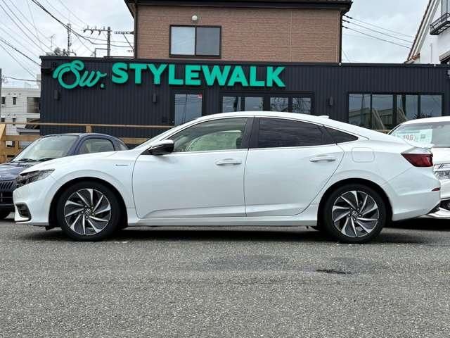 INSIGHT sedan