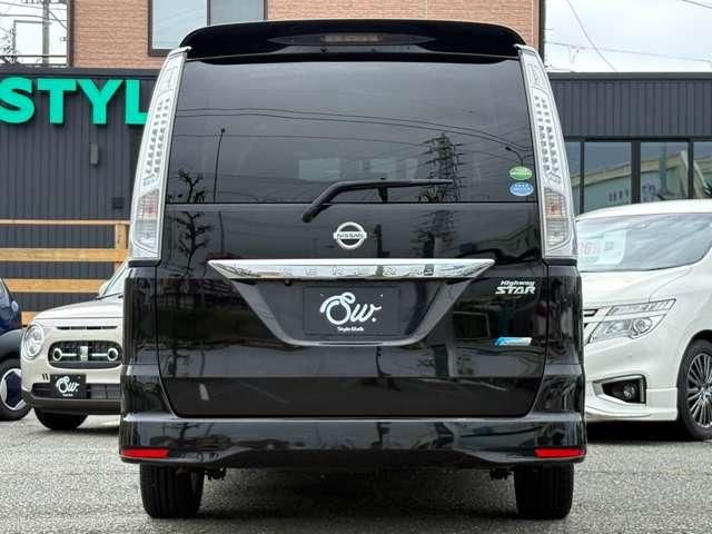 SERENA  S-HYBRID 4WD