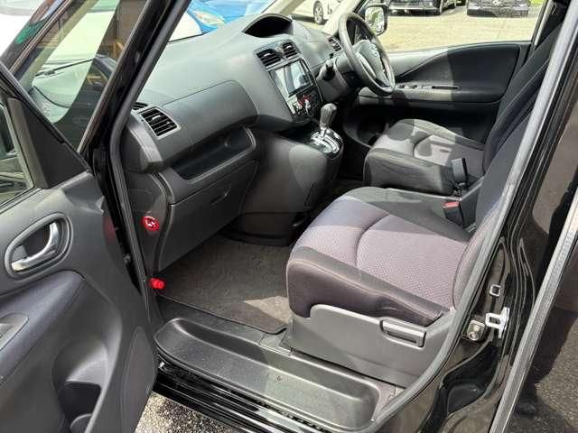 SERENA  S-HYBRID 4WD