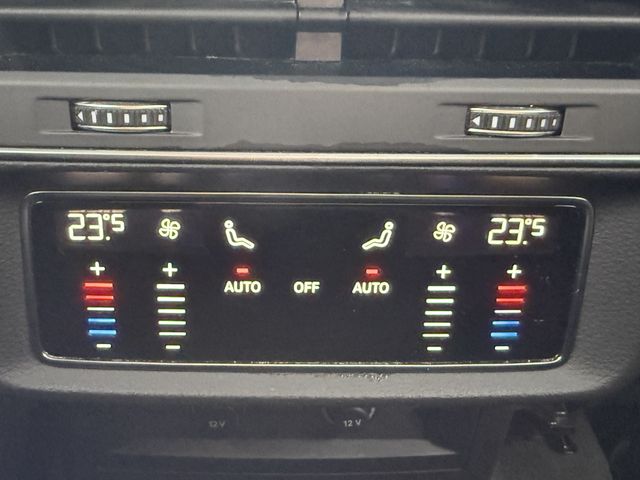 AUDI  Q7