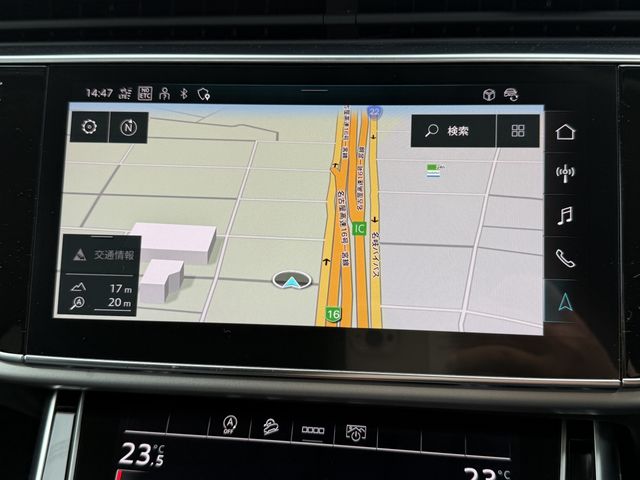 AUDI  Q7