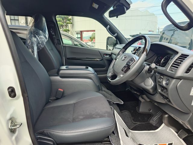 HIACE van 2WD