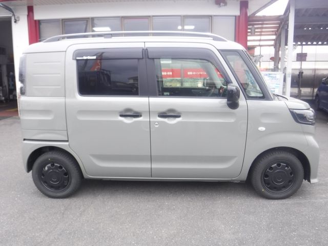 Spacia BASE 4WD