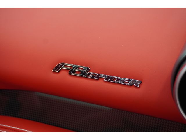 FERRARI F8 Spider