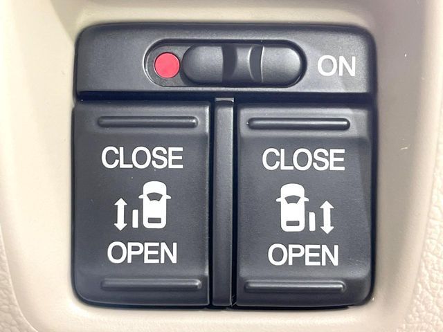 N BOX