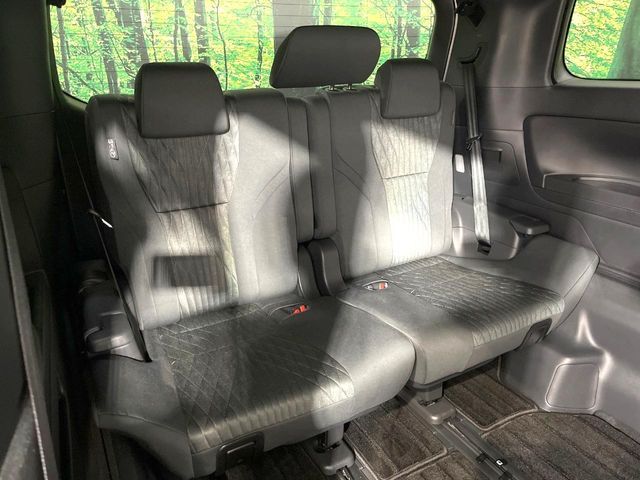 ALPHARD hybrid