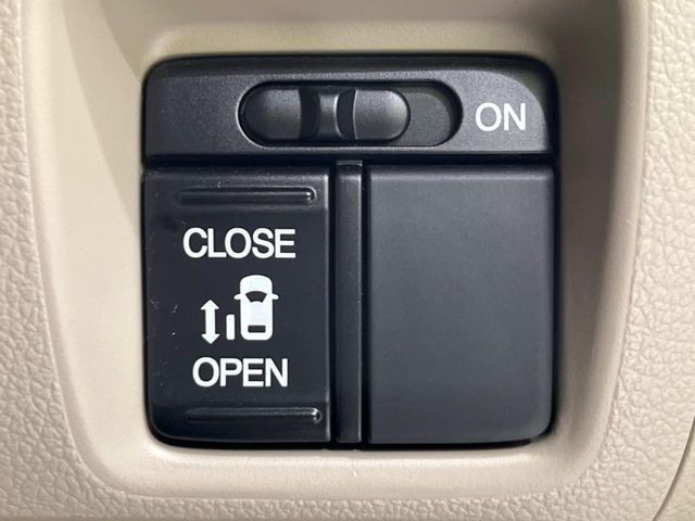 N BOX