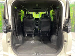 VOXY HYBRID 4WD