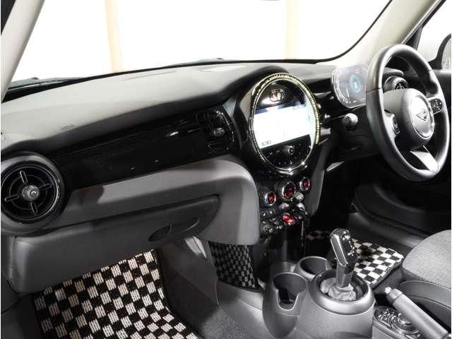 MINI COOPER D 5DOOR