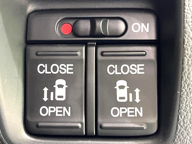 N BOX