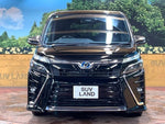 VOXY HYBRID