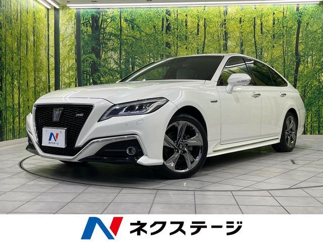 CROWN sedan hybrid 4WD