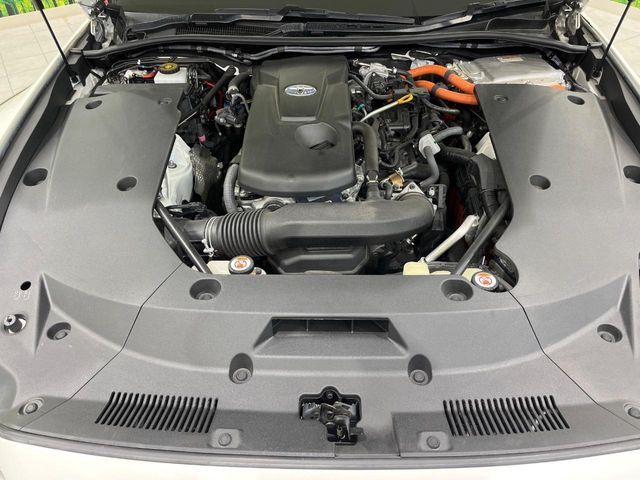 CROWN sedan hybrid 4WD