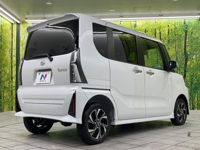 TANTO FAN CROSS 4WD