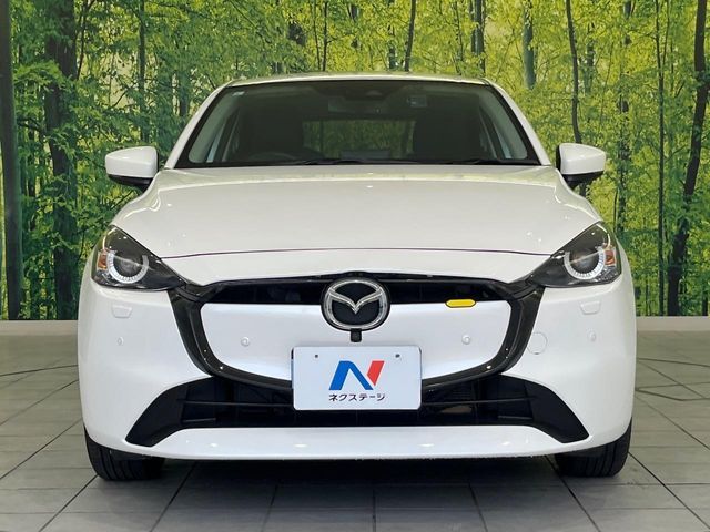 MAZDA2