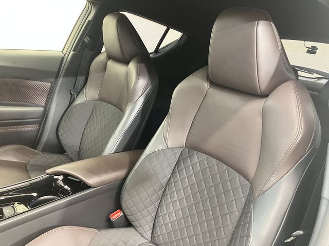 C-HR 4WD