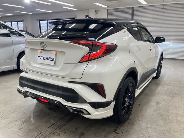 C-HR 4WD