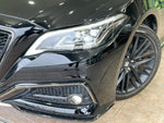 CROWN sedan hybrid