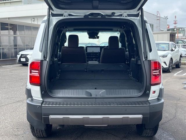 LANDCRUISER 250