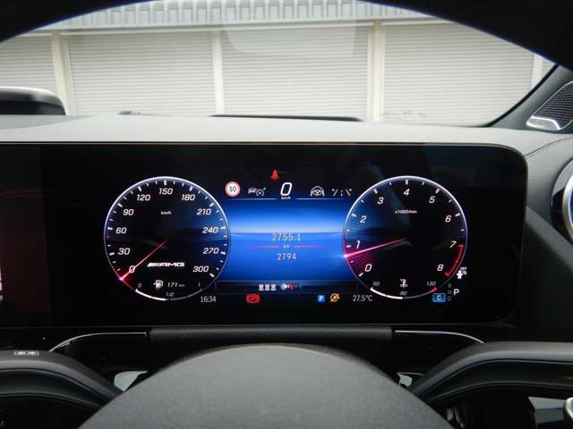 MERCEDES AMG GLA class