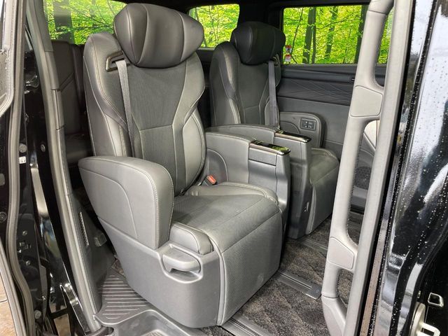 ALPHARD hybrid