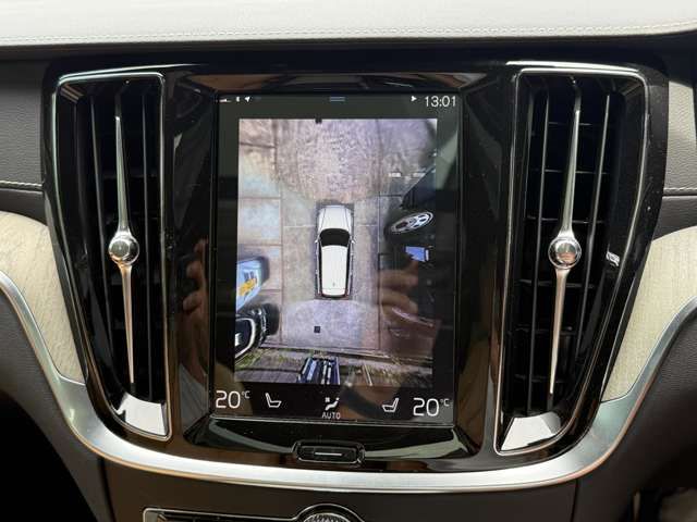 VOLVO V60 CROSS COUNTRY