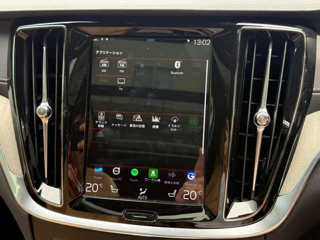 VOLVO V60 CROSS COUNTRY