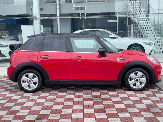 MINI COOPER D 5DOOR