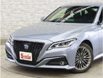CROWN sedan hybrid