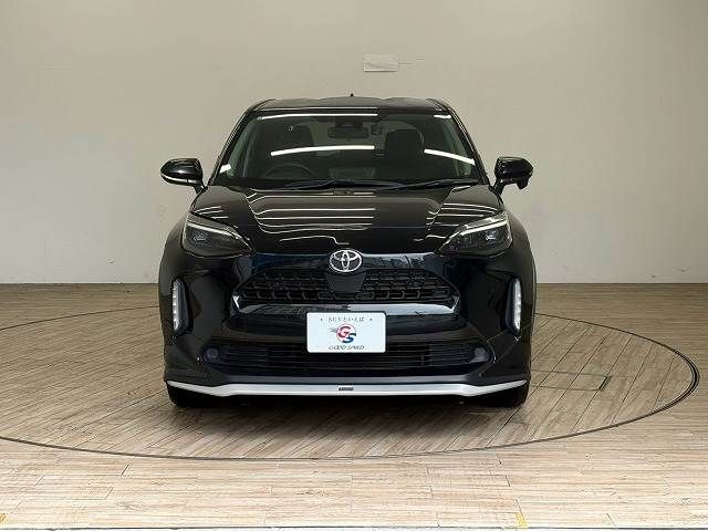 YARIS CROSS