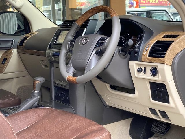 LANDCRUISER PRADO