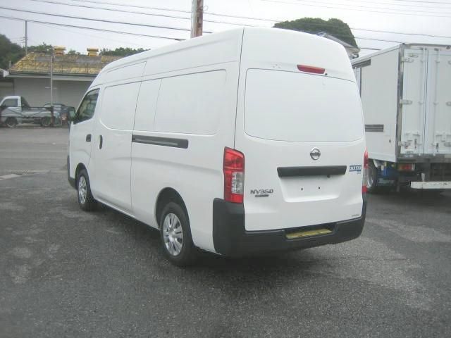 CARAVAN van 2WD