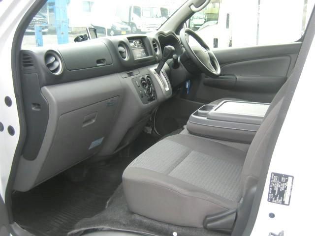 CARAVAN van 2WD